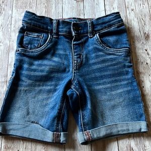 𝐂𝐚𝐭 & 𝐉𝐚𝐜𝐤 Jean Shorts